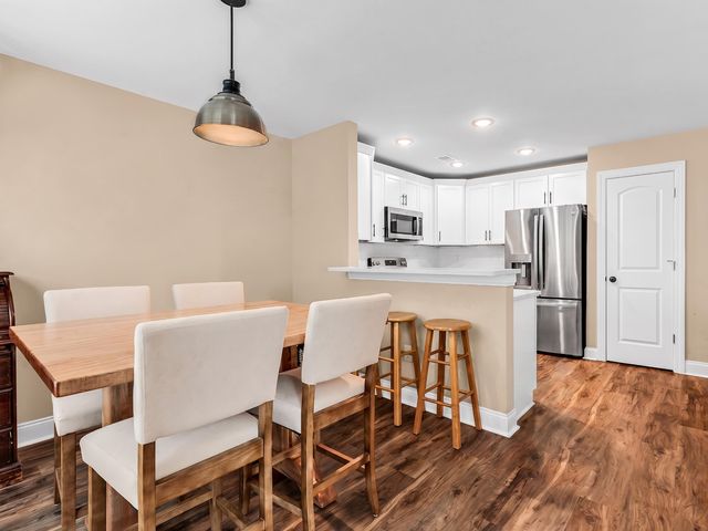 581 Bend Ave., Murrells Inlet, SC 29576