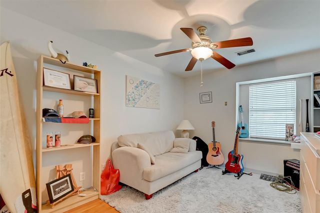 5711 Hummingbird Street, Houston, TX 77096
