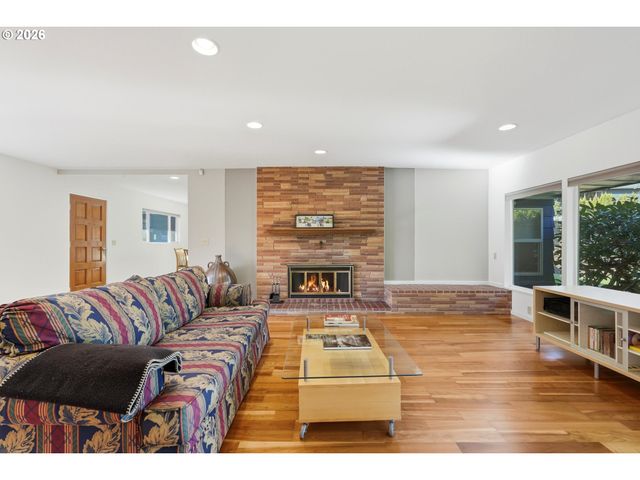 8620 Sw 80TH Ave, Portland, OR 97223