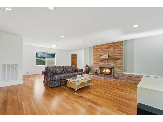 8620 Sw 80TH Ave, Portland, OR 97223