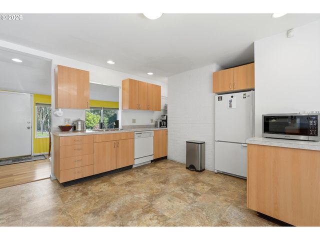 8620 Sw 80TH Ave, Portland, OR 97223