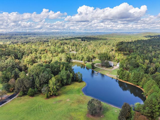 223 Brock Lane SW, Mcdonald, TN 37353