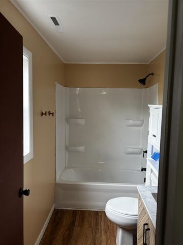 117 Lovell Street, Schoolcraft, MI 49087
