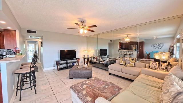 4025 Farnham O 4025 4025, Deerfield Beach, FL 33442