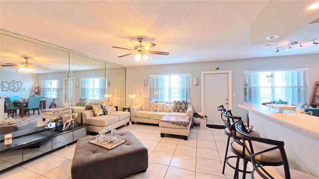 4025 Farnham O 4025 4025, Deerfield Beach, FL 33442