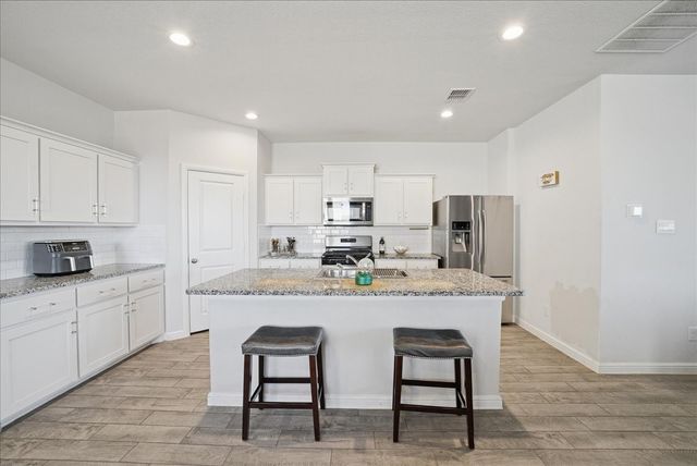 105 Driftoak Drive, Boyd, TX 76023