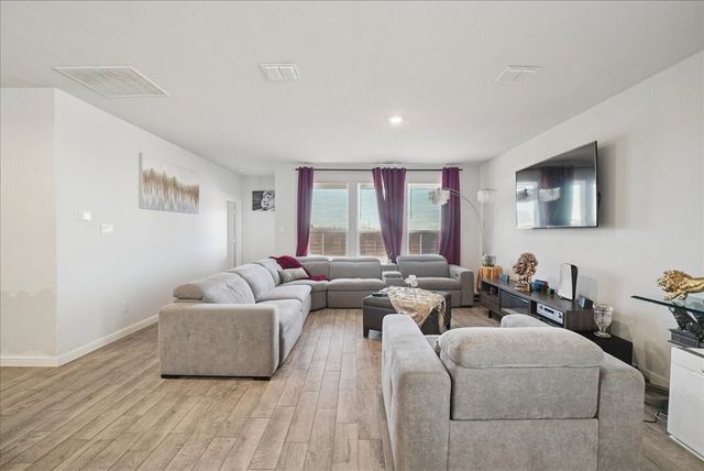 105 Driftoak Drive, Boyd, TX 76023