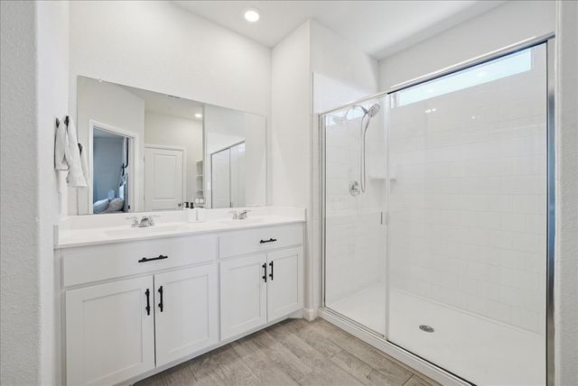 105 Driftoak Drive, Boyd, TX 76023