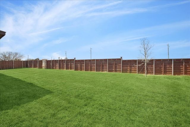 105 Driftoak Drive, Boyd, TX 76023