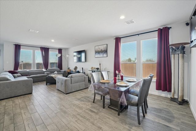 105 Driftoak Drive, Boyd, TX 76023