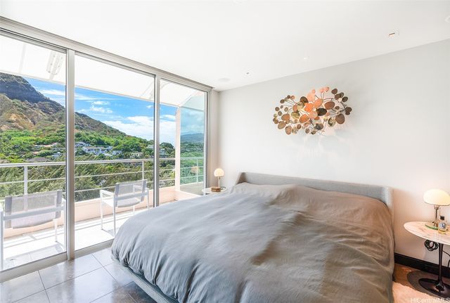 2979 Kalakaua Avenue 904, Honolulu, HI 96815