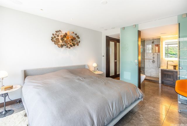 2979 Kalakaua Avenue 904, Honolulu, HI 96815