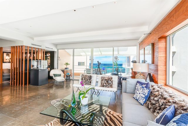 2979 Kalakaua Avenue 904, Honolulu, HI 96815
