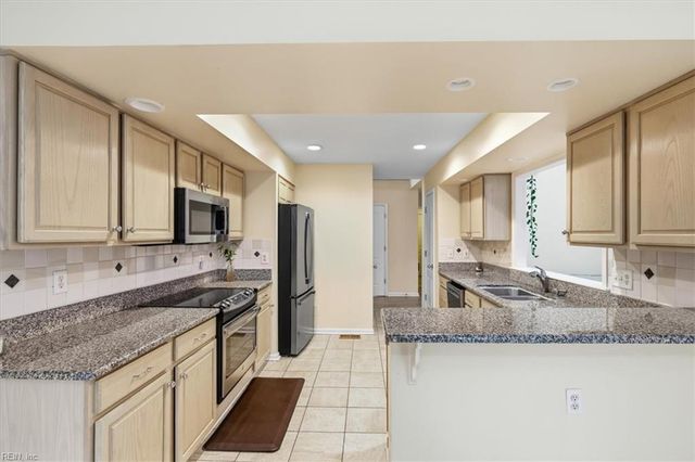 3713 Gumwood CT, Virginia Beach, VA 23456
