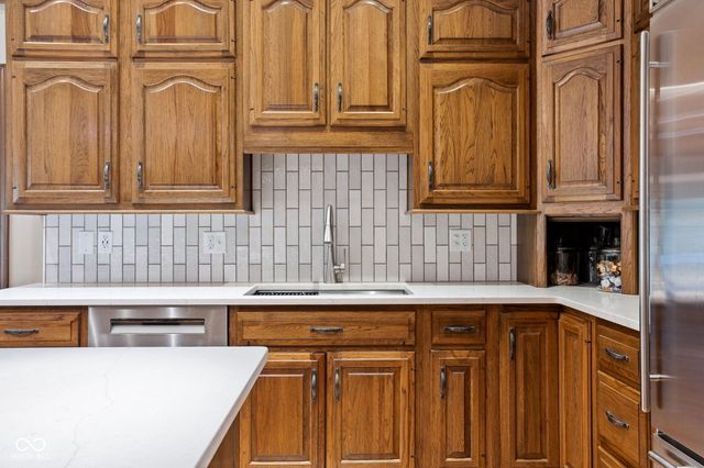 6118 Deerwood Drive, Greenwood, IN 46143