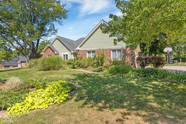 6118 Deerwood Drive, Greenwood, IN 46143
