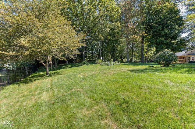 6118 Deerwood Drive, Greenwood, IN 46143