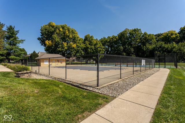 6118 Deerwood Drive, Greenwood, IN 46143