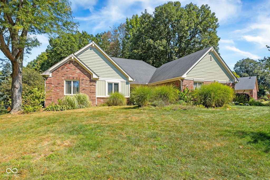 6118 Deerwood Drive, Greenwood, IN 46143