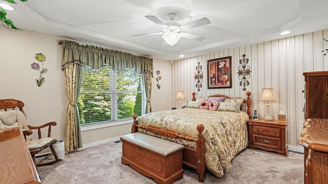 3117 Gaslight Drive 18, Bay City, MI 48706