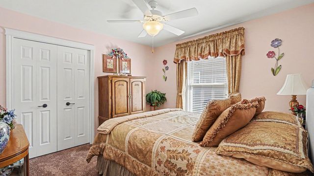 3117 Gaslight Drive 18, Bay City, MI 48706