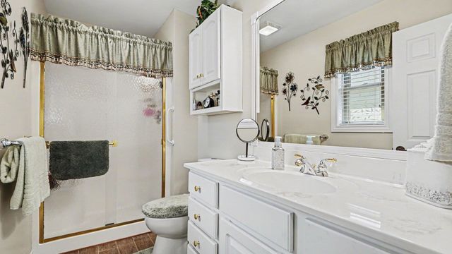 3117 Gaslight Drive 18, Bay City, MI 48706