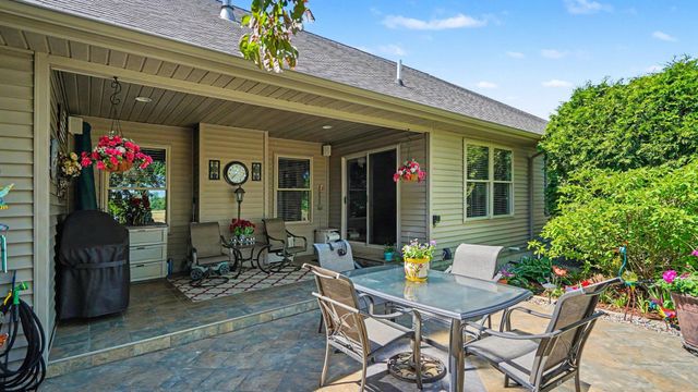 3117 Gaslight Drive 18, Bay City, MI 48706
