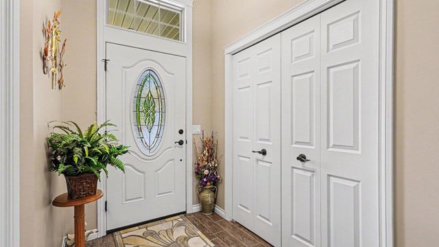 3117 Gaslight Drive 18, Bay City, MI 48706