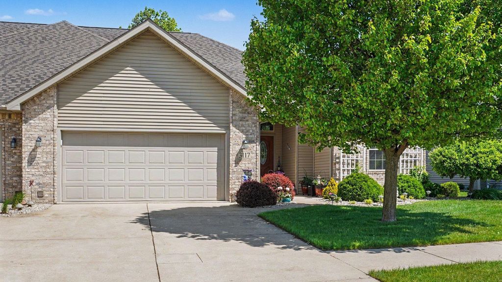 3117 Gaslight Drive 18, Bay City, MI 48706