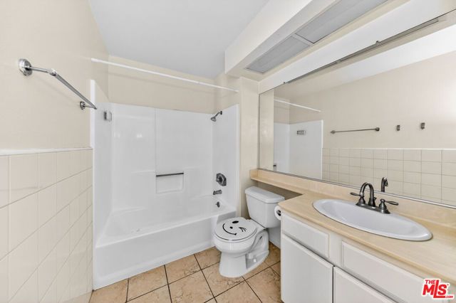 1118 Valencia Street 310, Los Angeles, CA 90015