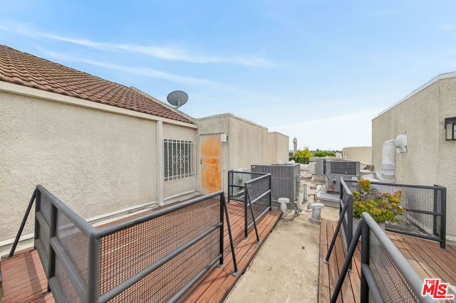 1118 Valencia Street 310, Los Angeles, CA 90015