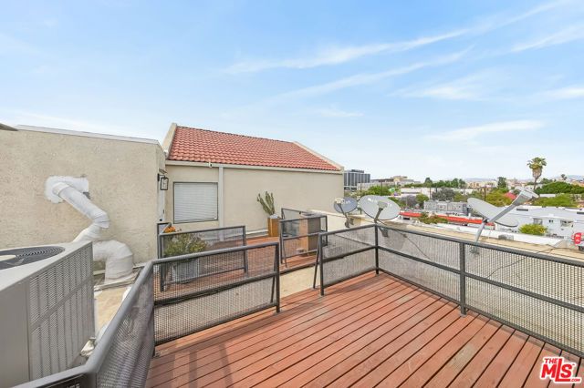 1118 Valencia Street 310, Los Angeles, CA 90015