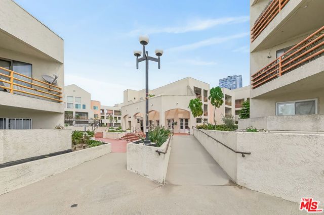 1118 Valencia Street 310, Los Angeles, CA 90015