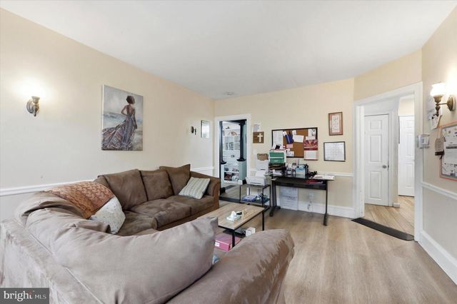 24 W STEWART AVE, Lansdowne, PA 19050