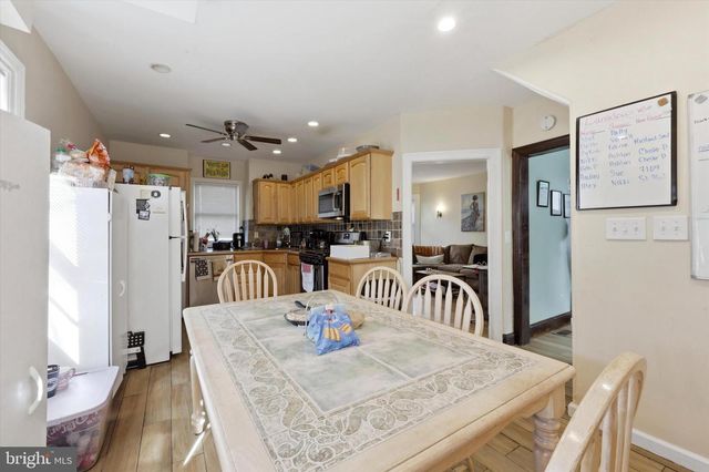 24 W STEWART AVE, Lansdowne, PA 19050