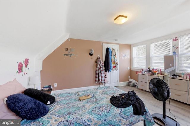 24 W STEWART AVE, Lansdowne, PA 19050