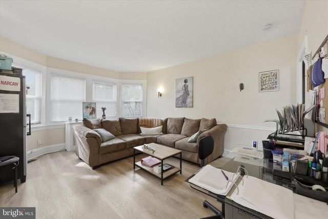 24 W STEWART AVE, Lansdowne, PA 19050