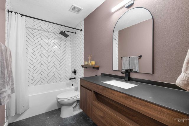 4735 S Rawhide Ave, Boise, ID 83709