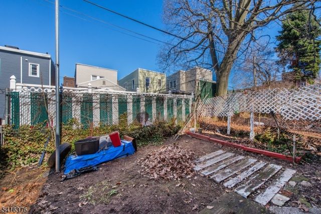 256 Clinton Ave, Jersey City, NJ 07304