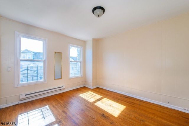 256 Clinton Ave, Jersey City, NJ 07304