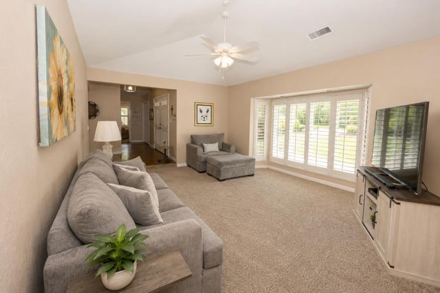 3230 W Alluvial Avenue, Fresno, CA 93711