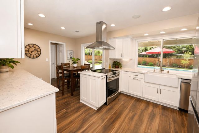 3230 W Alluvial Avenue, Fresno, CA 93711