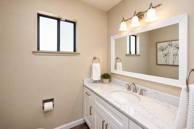 3230 W Alluvial Avenue, Fresno, CA 93711