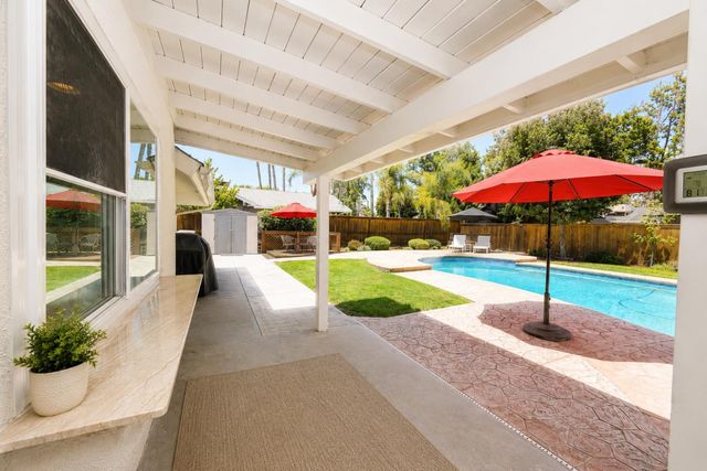 3230 W Alluvial Avenue, Fresno, CA 93711