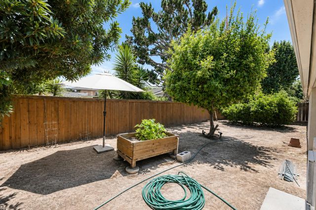 3230 W Alluvial Avenue, Fresno, CA 93711