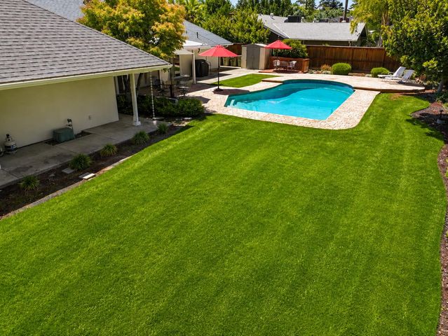 3230 W Alluvial Avenue, Fresno, CA 93711
