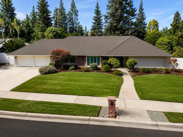 3230 W Alluvial Avenue, Fresno, CA 93711