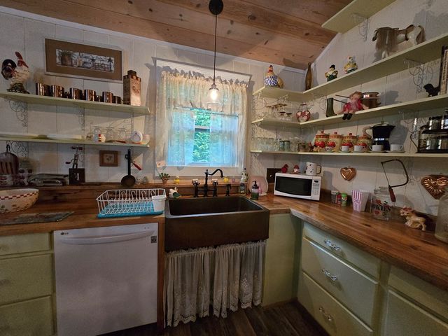 53 Fox Run, Blue Ridge, GA 30513