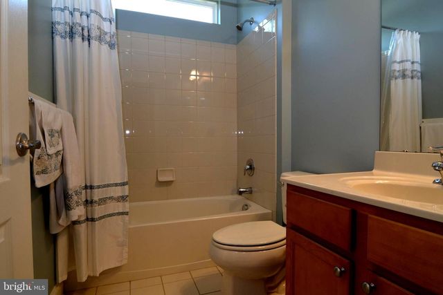 218 WILSHIRE BLVD, Swedesboro, NJ 08085
