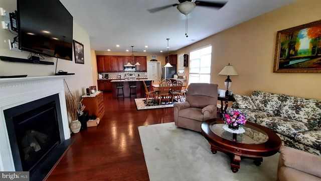 218 WILSHIRE BLVD, Swedesboro, NJ 08085
